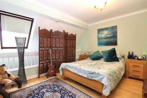 2 bedroom maisonette for sale, Tintagel Way, Woking GU22