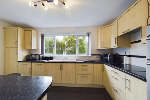 4 Beech Drive, Thornton, Coalville, LE67 1AY