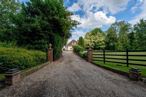 5 bedroom detached house for sale, Great Plumstead