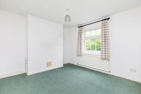 3 bedroom townhouse to rent, Romsey Road, Winchester