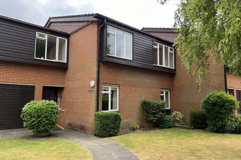 2 bedroom apartment for sale, Hesketh Close, Cranleigh