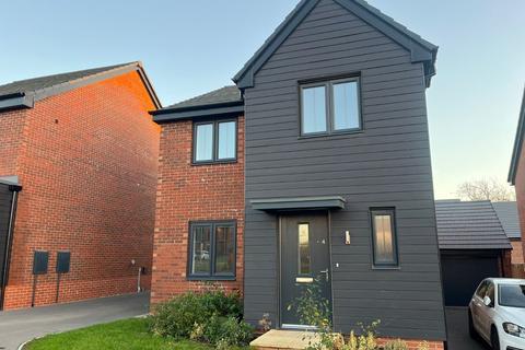 4 bedroom detached house to rent, Springfield Drive, Derby, Derbyshire, DE22