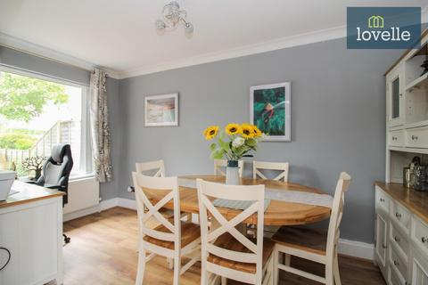 1 College Avenue, Grimsby, DN33 2JJ