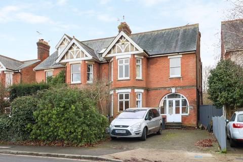 4 bedroom semi-detached house to rent, St. Augustines Road, Canterbury CT1