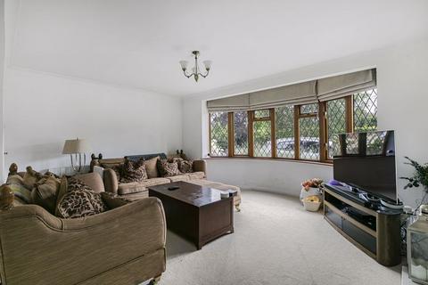 4 bedroom detached house for sale, Tudor Close, Great Bookham