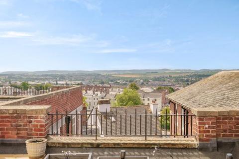 2 bedroom apartment for sale, Stylish penthouse apartment in central Exeter