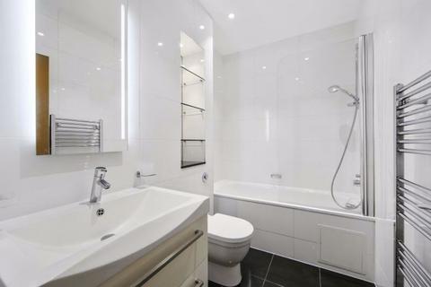 2 bedroom apartment to rent, Beechcroft Avenue, Golders Green, NW11