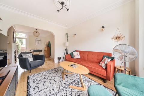 82 Athelstan Road, Exeter, EX1 1SB
