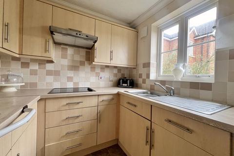 1 bedroom retirement property for sale, New Hall Lodge, Reddicap Heath Road, Sutton Coldfield, B75 7DW