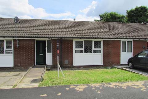 2 bedroom bungalow to rent, Birch Crescent Newhey