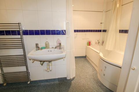 62 Foxon Lane, Caterham, CR3 5SB