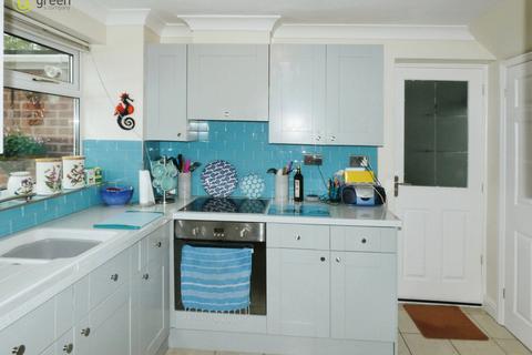 6 Briar, Tamworth, B77 4DX