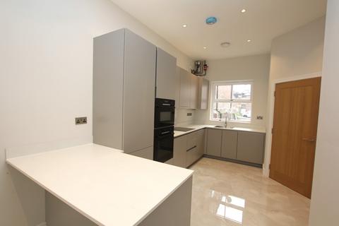 3 bedroom townhouse for sale, Bollands Court, Commonhall Street