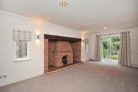 5 bedroom detached house to rent, Buckingham Drive, Knutsford