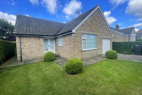 3 bedroom detached bungalow for sale, Garth End Road, Scarborough YO13