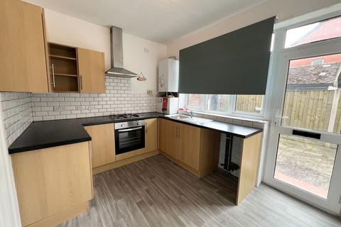 1 bedroom apartment to rent, Balfour Road, Southport PR8