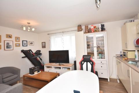 2 bedroom apartment to rent, Aylesbury HP18