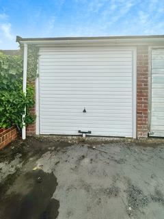 Garage to rent, GARAGE Kensington Road Chichester