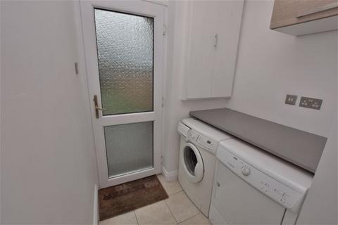 3 bedroom terraced house for sale, Holystone Crescent, High Heaton