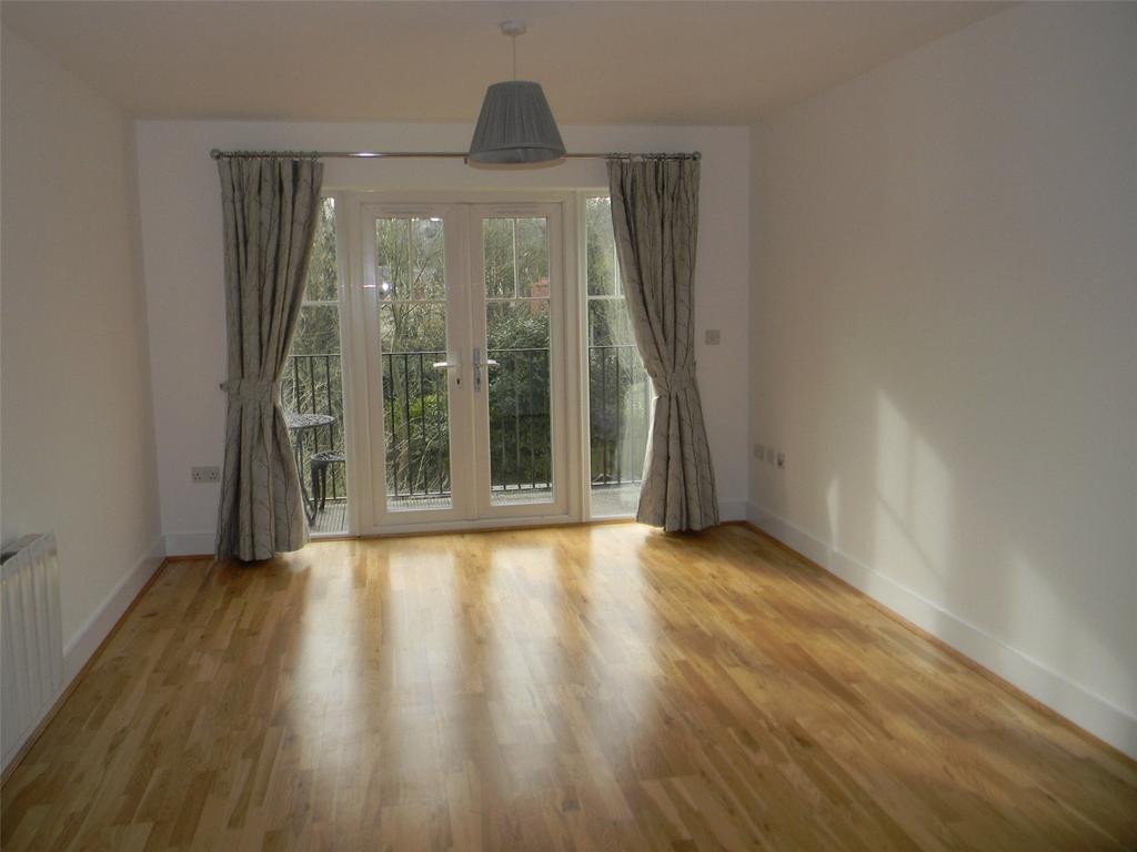 Heron Place Apartments, Berkhamsted. 2 bed apartment to rent £1,350