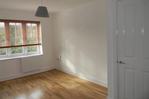 2 bedroom apartment to rent, Heron Place Apartments, Berkhamsted.