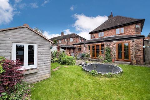 4 bedroom detached house for sale, Hillswood Avenue, Leek