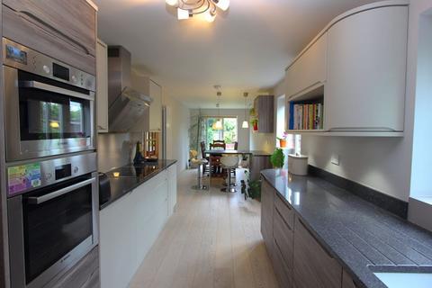 17 Ajax Close, Chineham, Basingstoke, RG24 8XA