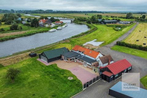 4 bedroom detached house for sale, Acle Bridge, Norwich NR13