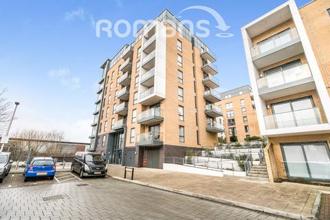 1 bedroom apartment to rent, Skylark House, Reading