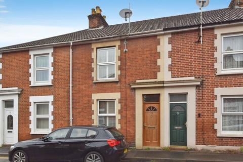 2 bedroom terraced house for sale, York Road, Salisbury                                                                                *VIDEO TOUR*