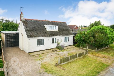 3 bedroom detached house for sale, Gannet Road, Scratby, Great Yarmouth