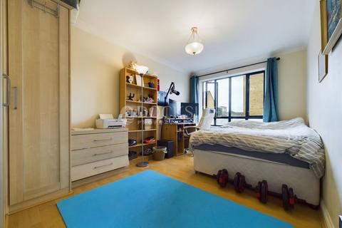 2 bedroom apartment for sale, Ship Yard, London