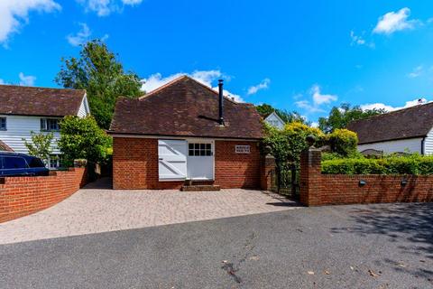 2 bedroom detached house for sale, Hurstpierpoint/Sayers Common outskirts