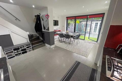 3 bedroom terraced house for sale, Wonderfully Modernised & Extended 3 bedroom House in Edgware HA8