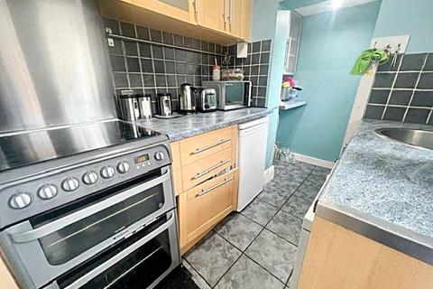 3 bedroom terraced house for sale, Gloucester Road, Stonehouse GL10