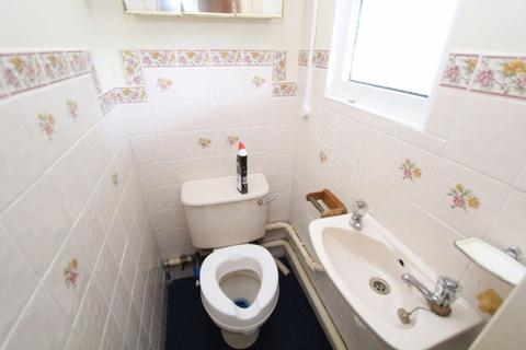 3 bedroom detached house for sale, Darbys Hill Road, Oldbury B69