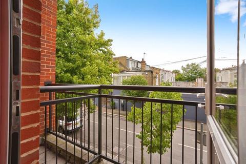 1 bedroom retirement property for sale, Clifton Park Avenue, Raynes Park SW20