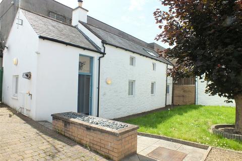 1 bedroom semi-detached house to rent, Flat 3, Bluebell Court, 125 King Street, Castle Douglas, Dumfries and Galloway, DG7