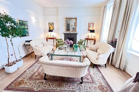 4 bedroom flat for sale, Hampstead, London NW6