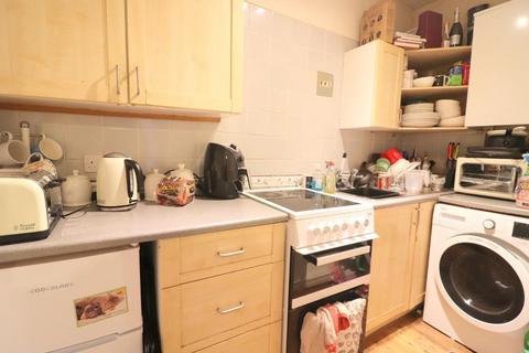 Studio for sale, Luton LU4