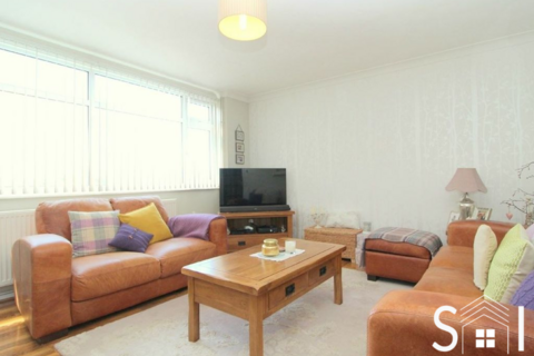 3 bedroom flat to rent, Percy Bryant Road, Sunbury on Thames, TW16