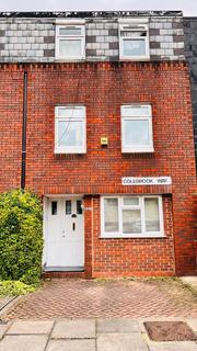 4 bedroom terraced house to rent, Colebrook Way, London