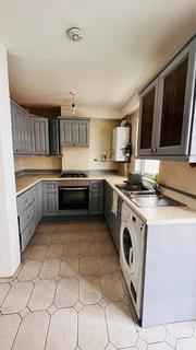 4 bedroom terraced house to rent, Colebrook Way, London