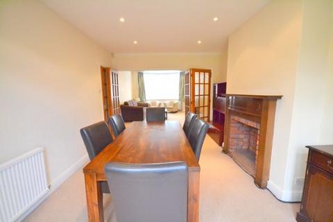 3 bedroom semi-detached house to rent, Essex Park,West finchley