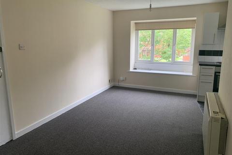 1 bedroom house to rent, Hopkins Close, St. Helens WA10