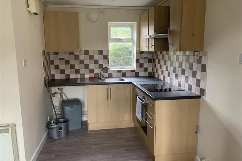 1 bedroom house to rent, Hopkins Close, St. Helens WA10