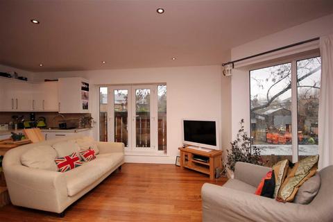 2 bedroom apartment for sale, 21-43 Bush Road, London