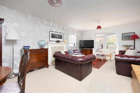 4 bedroom detached house for sale, Kestrel Avenue, Trowbridge