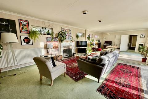 6 bedroom detached bungalow for sale, Bembridge, Isle Of Wight