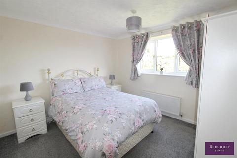 42 Tomlinson Road, Elsecar, Barnsley, S74 8DH